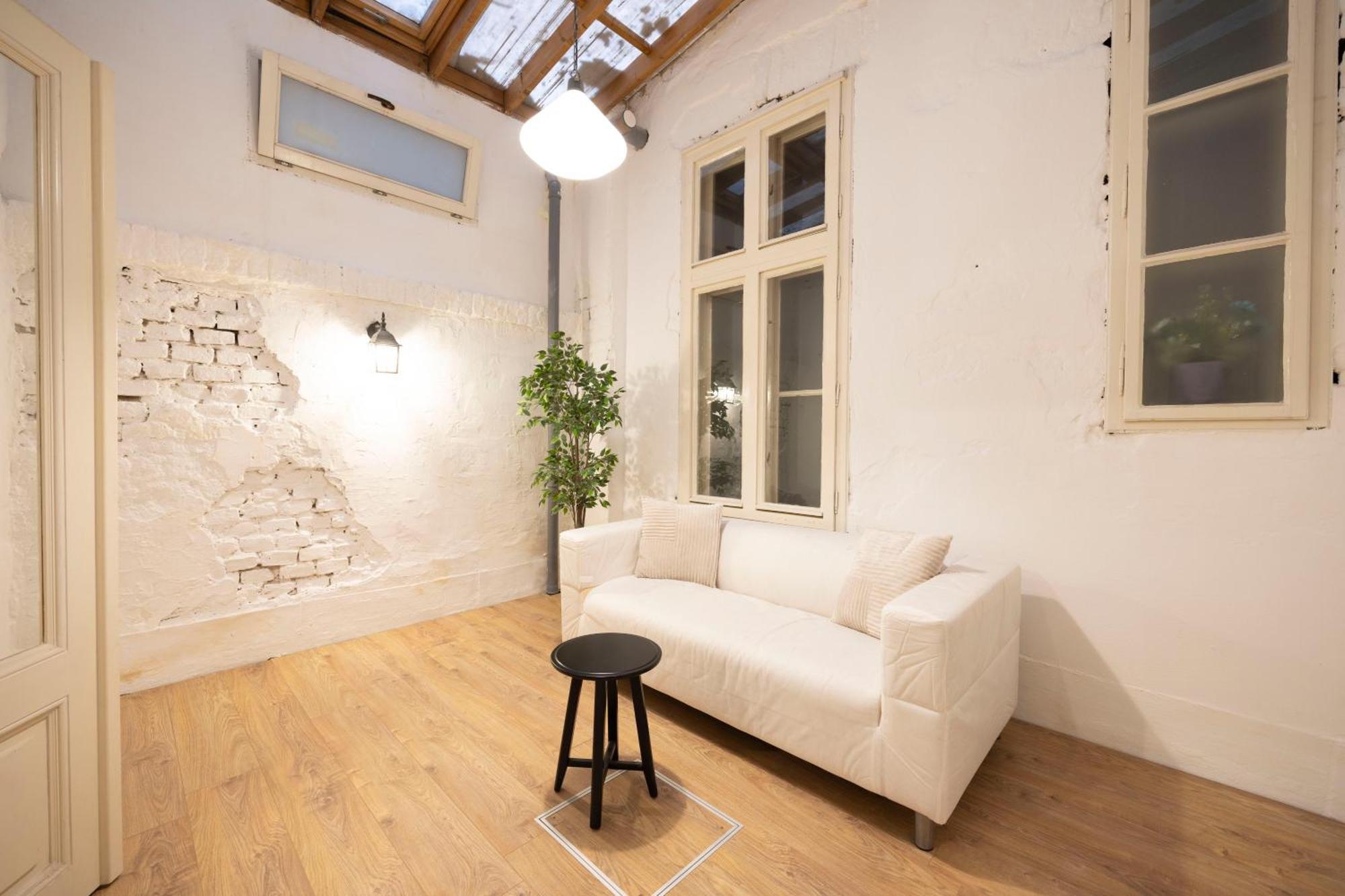 Cozy & Nostalgic Budapest Style Apartment In The Center Екстер'єр фото
