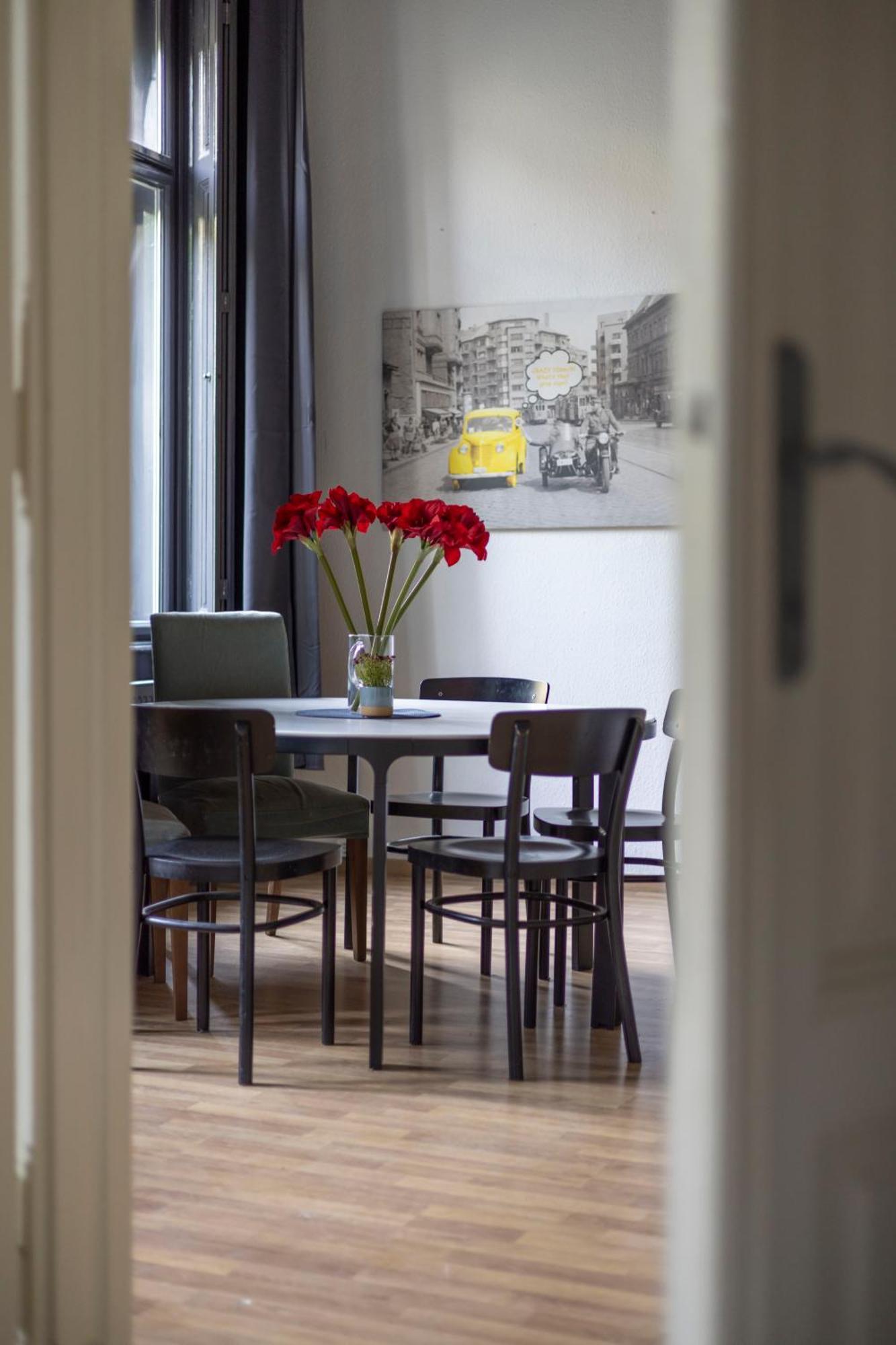 Cozy & Nostalgic Budapest Style Apartment In The Center Екстер'єр фото